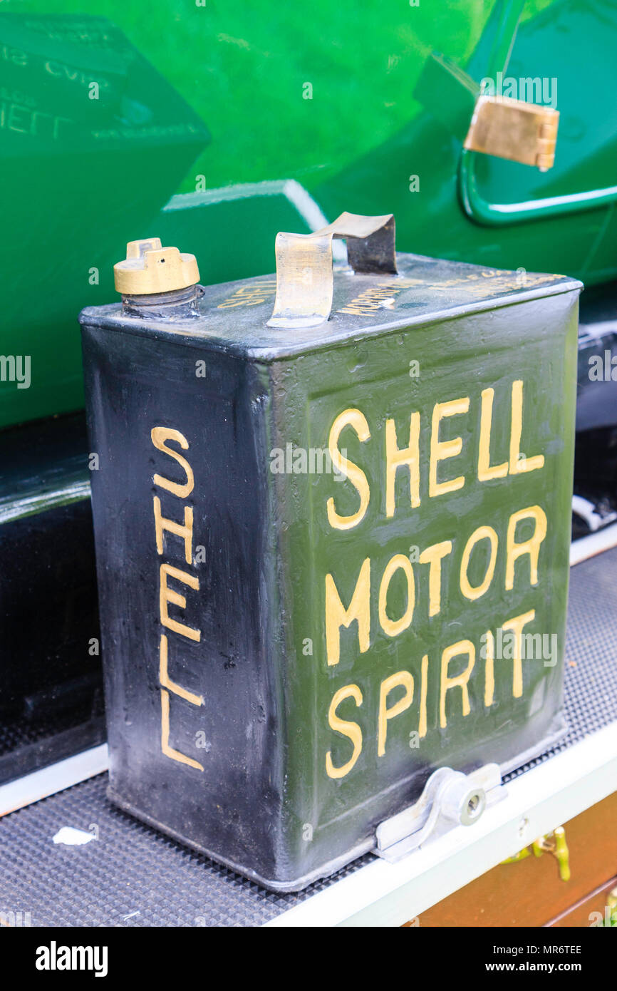 Vintage green Shell Motor Can containing Shell Motor spirit, (petrol). Stock Photo