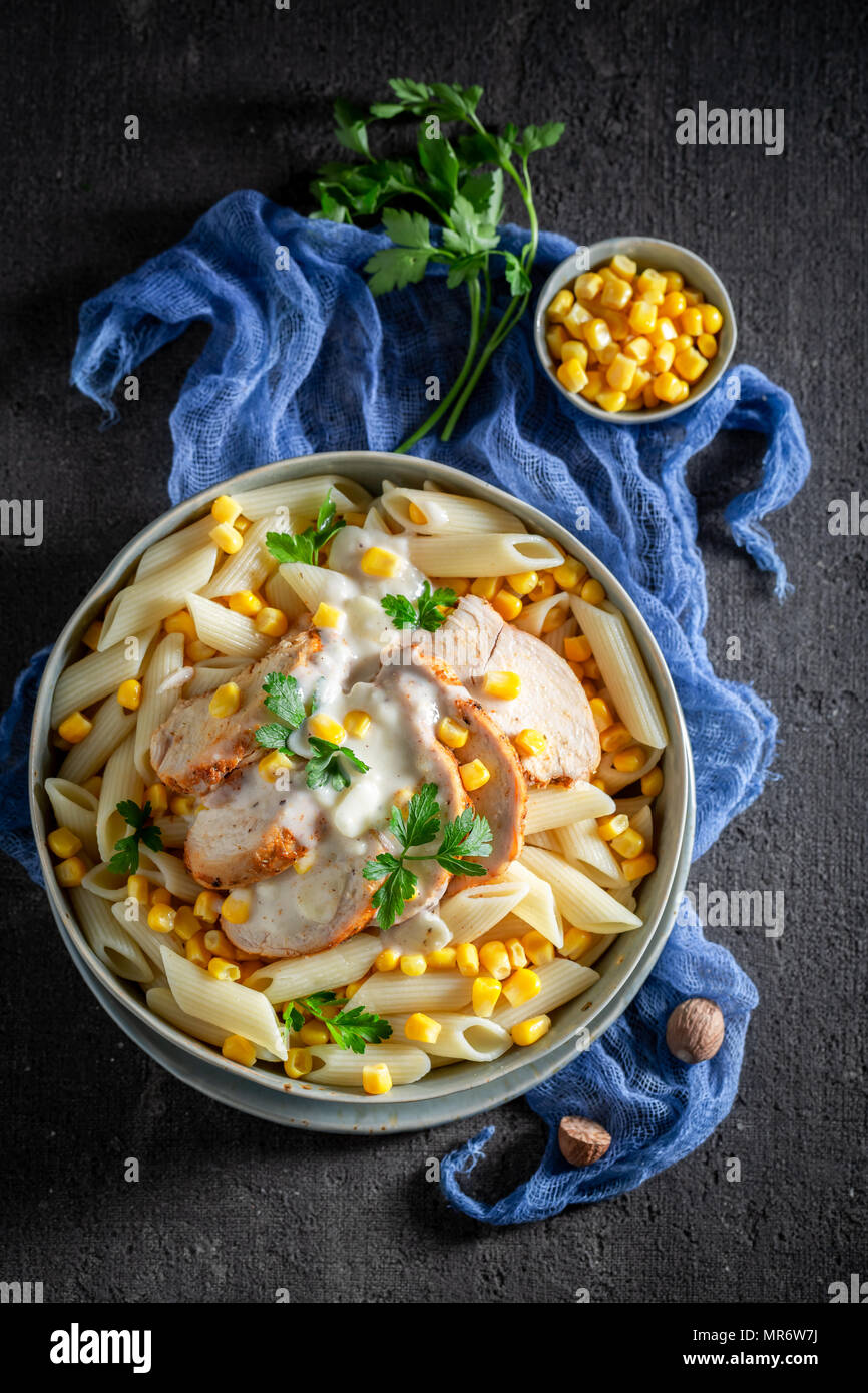 Bechamel sauce nutmeg hires stock photography and images Alamy