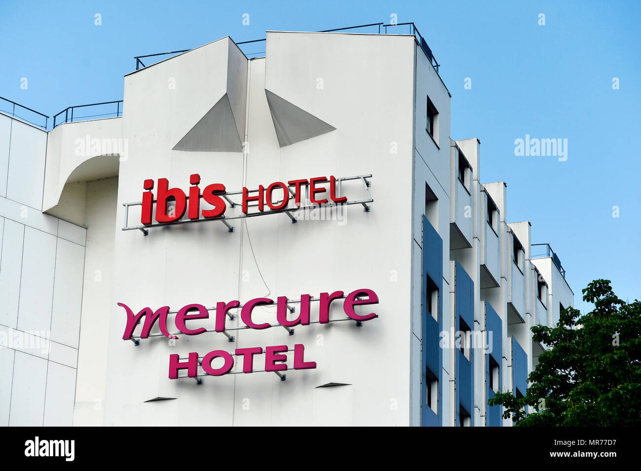 Hotel Mercure Ibis - Place de Clichy - Montmartre - Paris - France Stock  Photo - Alamy