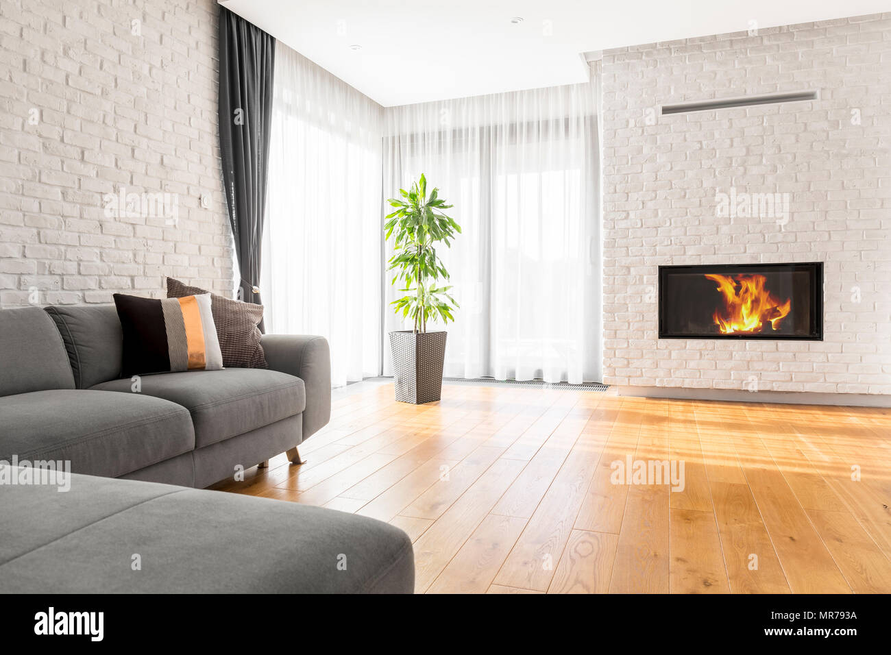 Large Fireplace Stock Photos Large Fireplace Stock Images Alamy