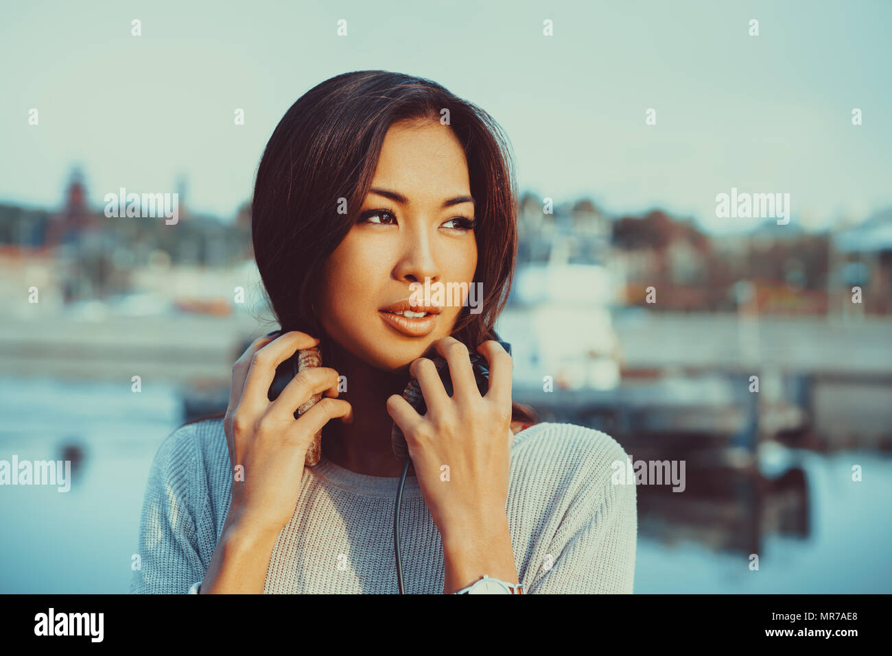 Pretty asian model young teenager hi-res stock photography and images ...