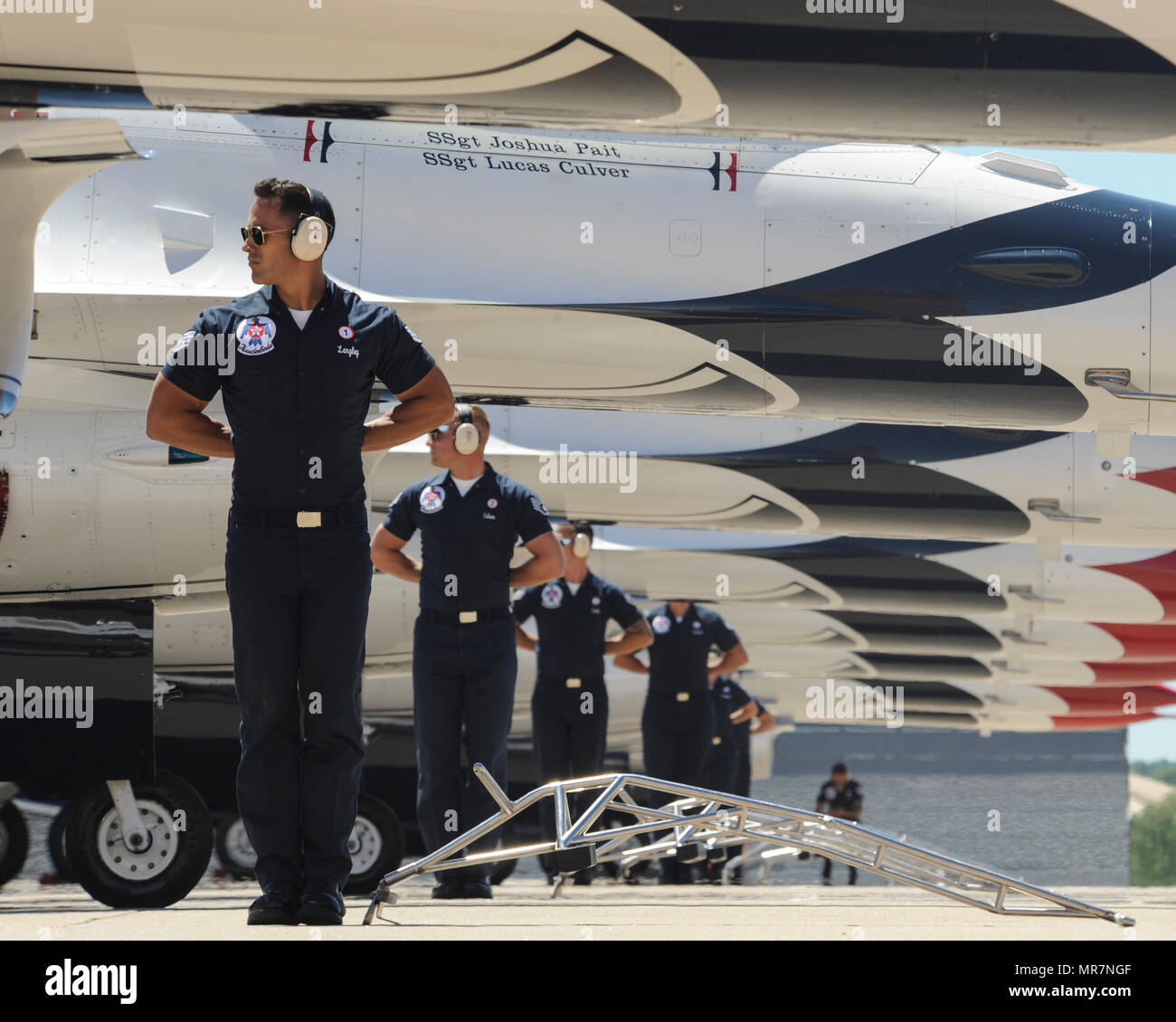 патент Оплаквам се Като crew chief air force опъвам, разтягам бедствие  канцеларски материали