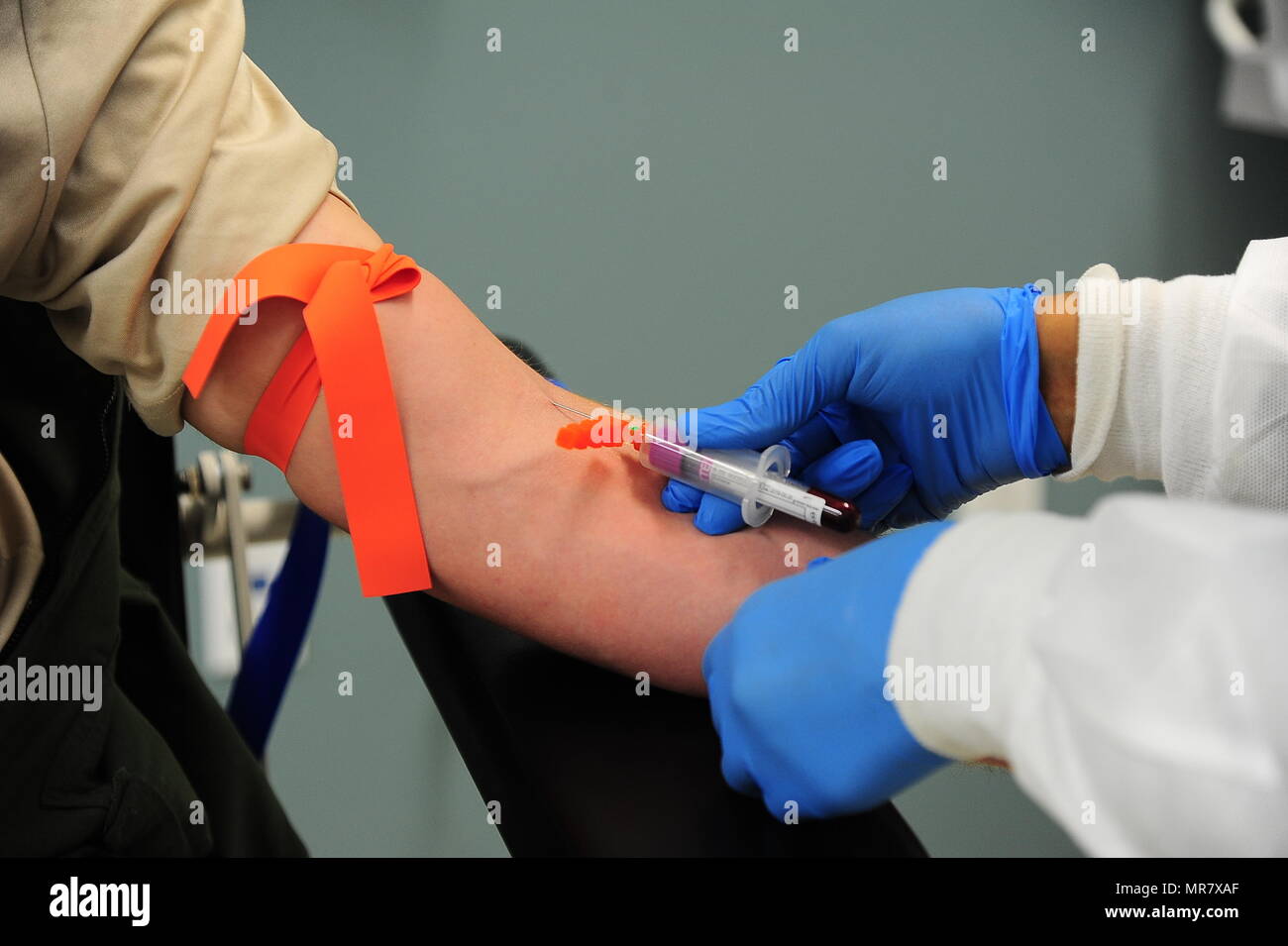 Blood draw in the united states hi-res stock photography and images - Alamy