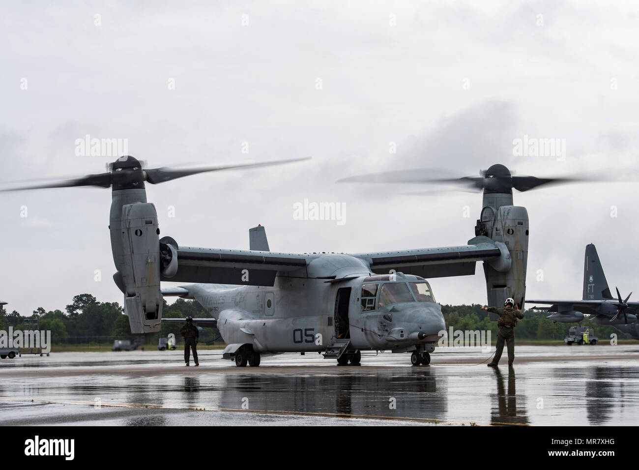 Mv 22 osprey robinson hi-res stock photography and images - Alamy