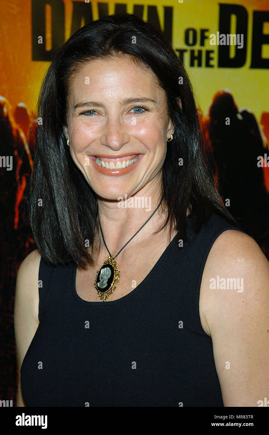 Mimi Rogers arriving at the Dawn of the Dead Premiere at the Beverly Center  in Los Angeles. March 10, 2004.RogersMimi061 Red Carpet Event, Vertical,  USA, Film Industry, Celebrities, Photography, Bestof, Arts Culture