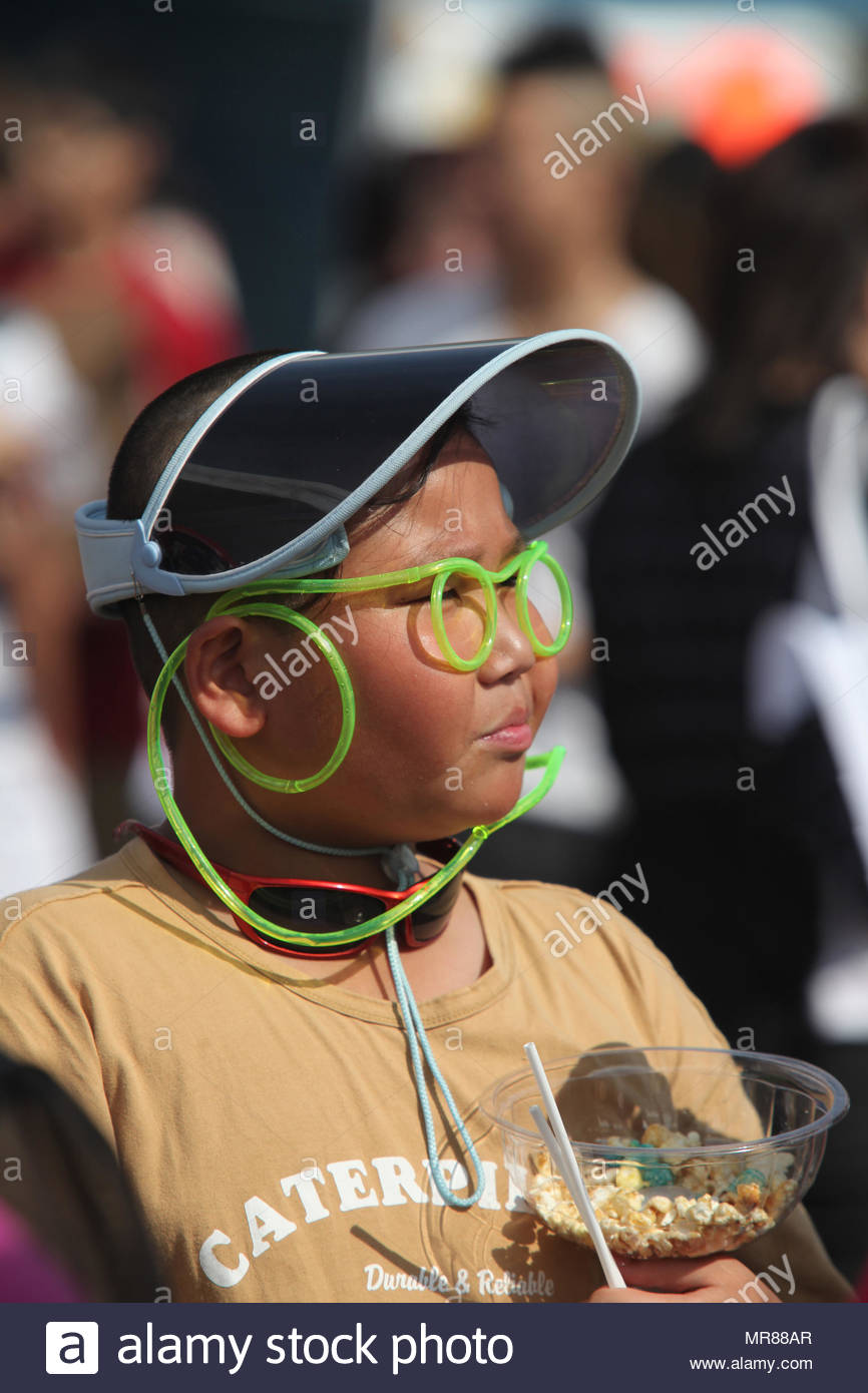 chinese novelty glasses