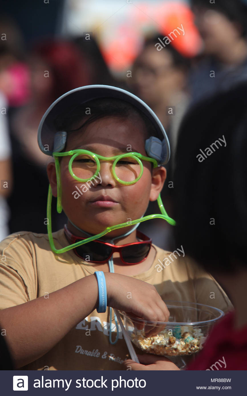 chinese novelty glasses