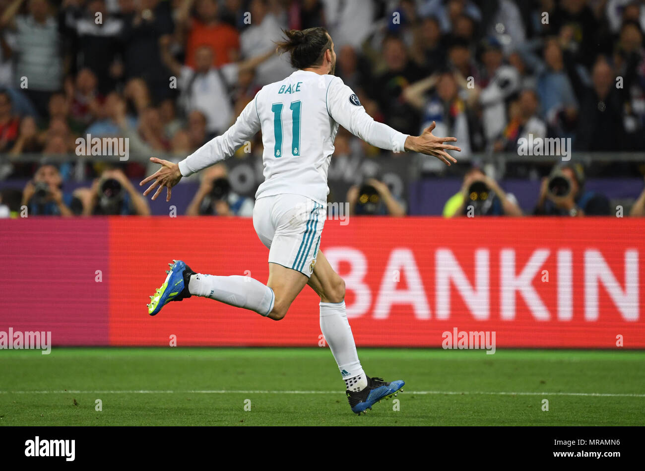 26 May 2018, Ukraine, Kiev: soccer, Champions League, Real Madrid vs FC Liverpool, finals at the Olimpiyskiy National Sports Complex. Madrid's Gareth Bale celebrates his 2-1 goal. Photo: Ina Fassbender/dpa Credit: dpa picture alliance/Alamy Live News Stock Photo