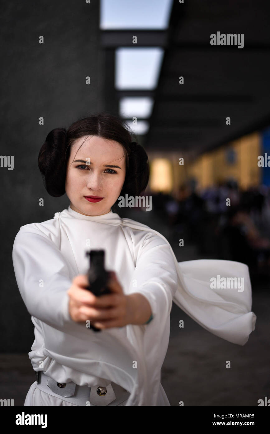 Page 3 - Princess Leia Stock Photography and Images - Alamy