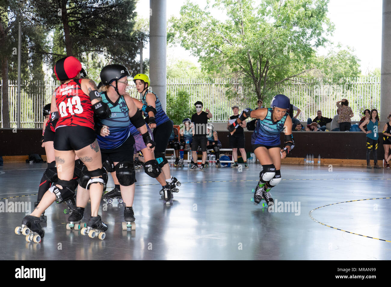 Madrid, Spain. 26th May, 2018. Jammer of Roller Derby Bordeaux, #123 Peak  Assaut, escaping from the pack during the game against Roller Derby Madrid  B. © Valentin Sama-Rojo/Alamy Live News Stock Photo -