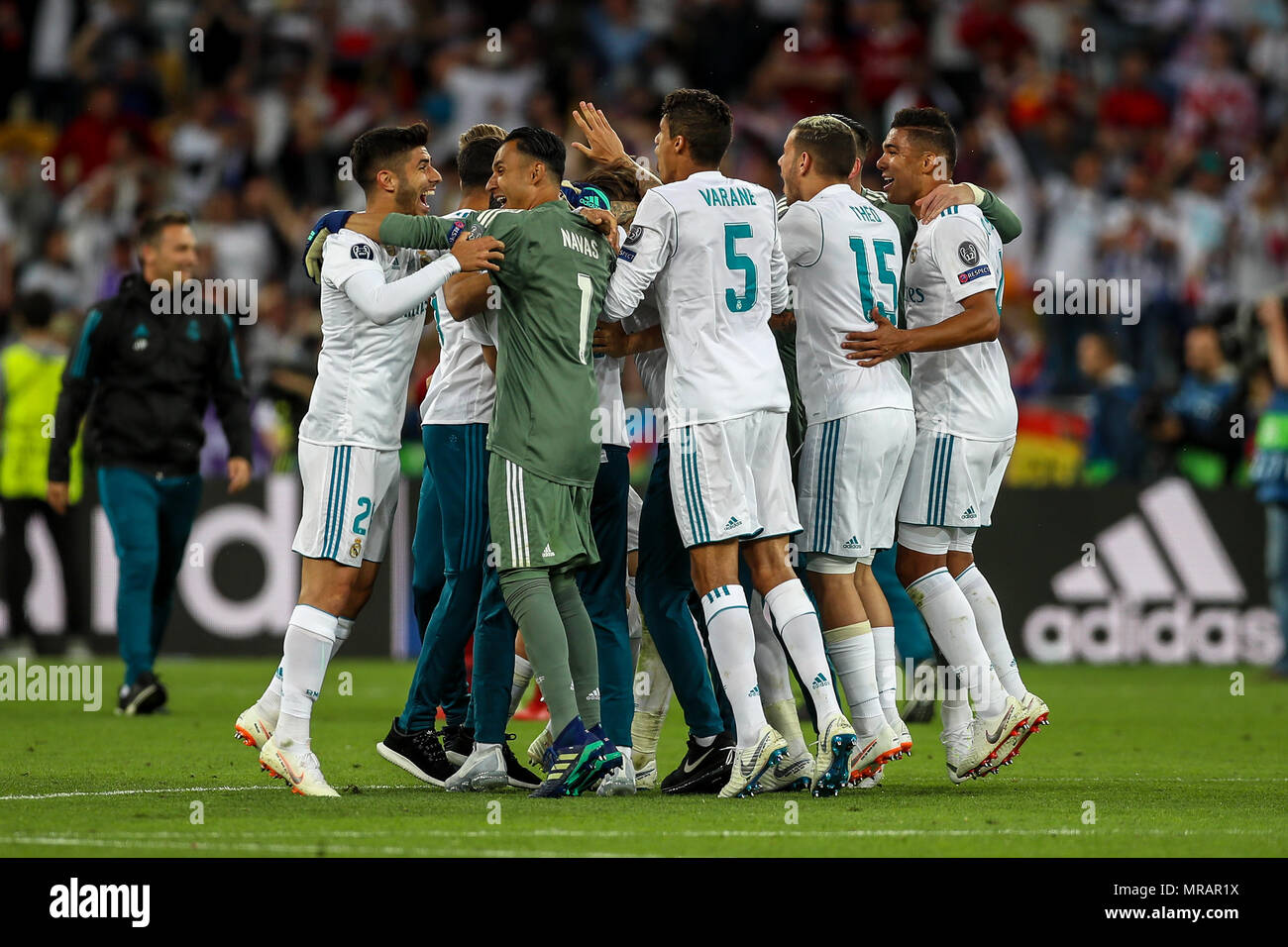 Kiev Olympic Stadium, Kiev, Ukraine. 26th May, 2018. UEFA Champions League  Final, Real Madrid versus Liverpool; Real Madrid players celebrate after  the whistle blows for full time as they have won 3-1