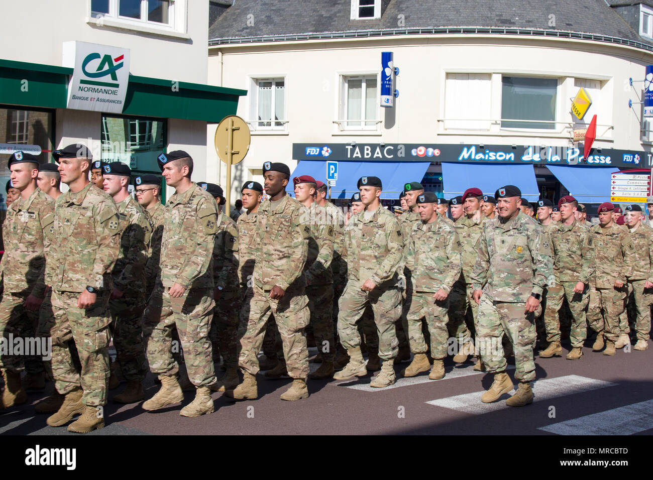 4th En Army 4th Infantry Division is a United States Army division that landed at ...
