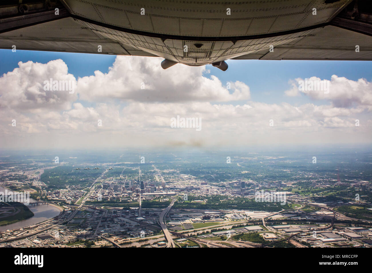 Kansas city aerial hires stock photography and images Alamy