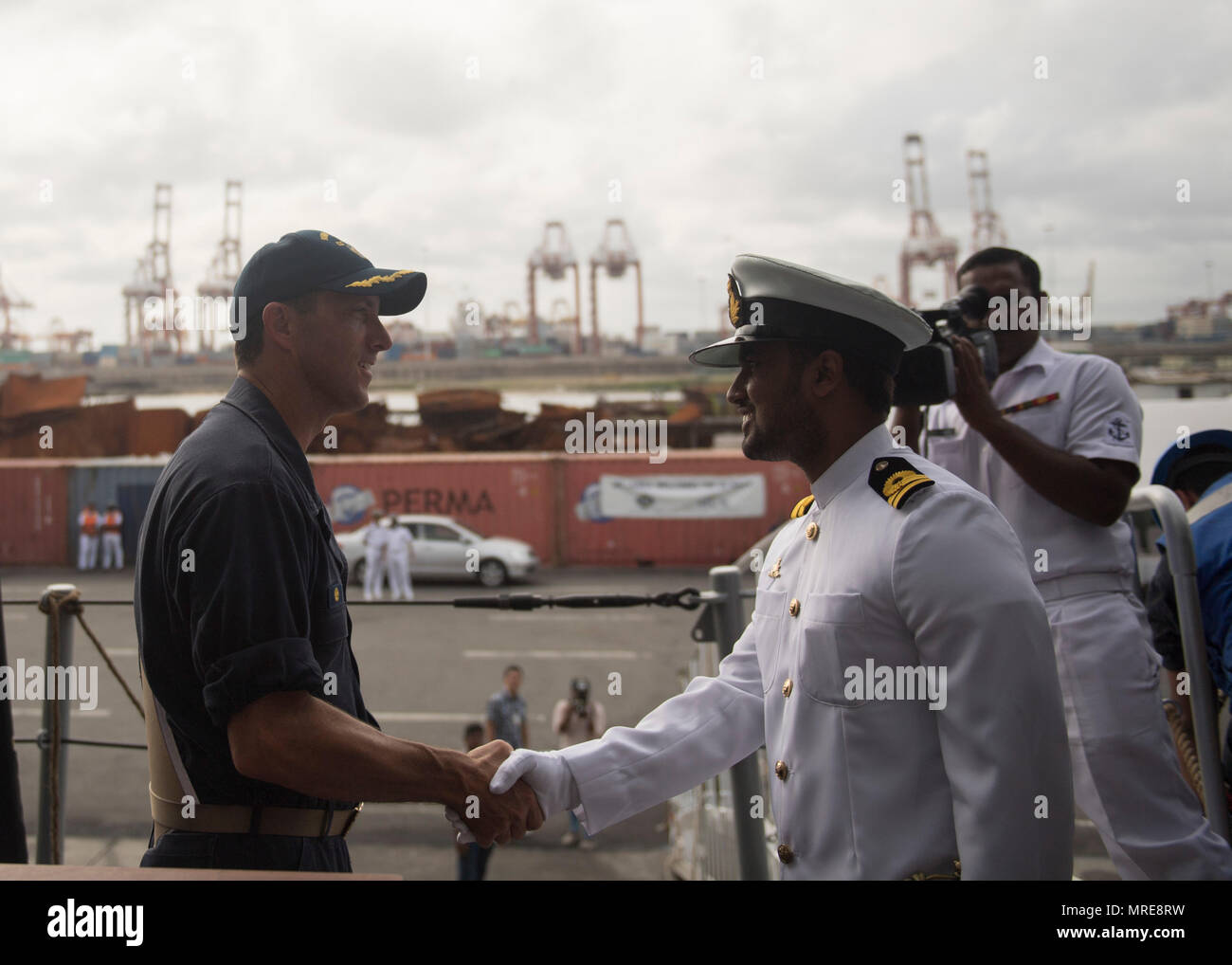 1706011NMZ078049 COLOMBO, Sri Lanka (June 11, 2017) Capt. Darren McPherson, commanding