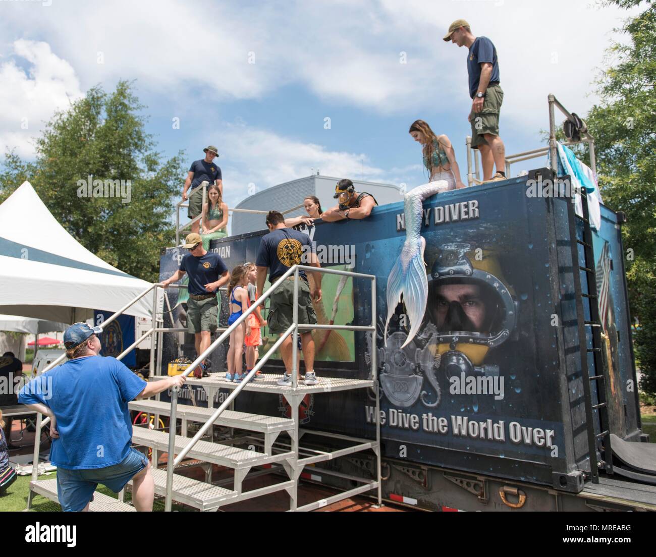 170610NSF508209 NORFOLK, Va. (June 10, 2017) Navy Divers assigned to