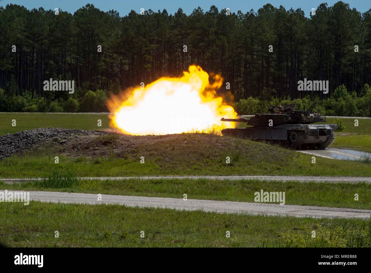 Tiger tank fire hi-res stock photography and images - Alamy