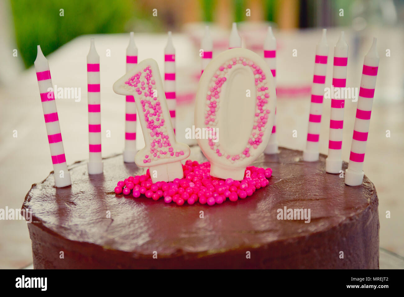 Birthday cake candles number eighteen Imágenes recortadas de stock - Alamy