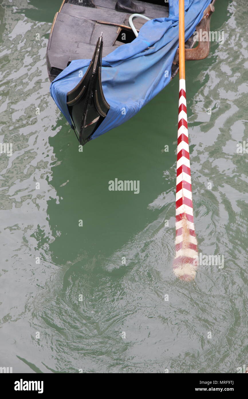 Gondola oar hires stock photography and images Alamy