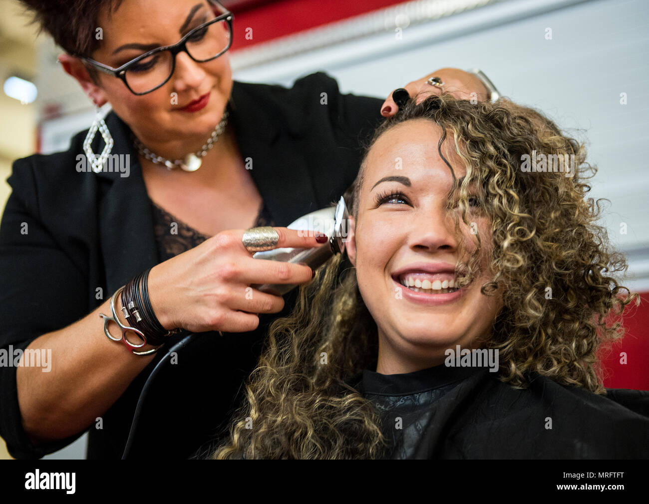 Air force firefighter hi-res stock photography and images - Page 37 - Alamy