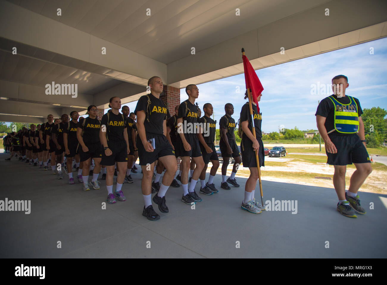 U.S. Army Drill Sergeant Staff Sgt. Prather assigned to Foxtrot 1st Battalion 34th Infantry Regiment marches trainees to the Dinning Facilities Administration Center for the first time on the Third day of Basic Combat Training on 14 June 2017 at Fort Jackson, SC. Among those assigned to the 1st Battalion, 34th Infantry Regiment are Reserve Drill Sergeants from the 3rd Battalion, 518th Infantry Regiment who are required to serve two weeks for annual training (U.S. Army photo by Sgt. Darius Davis/Released). Stock Photo