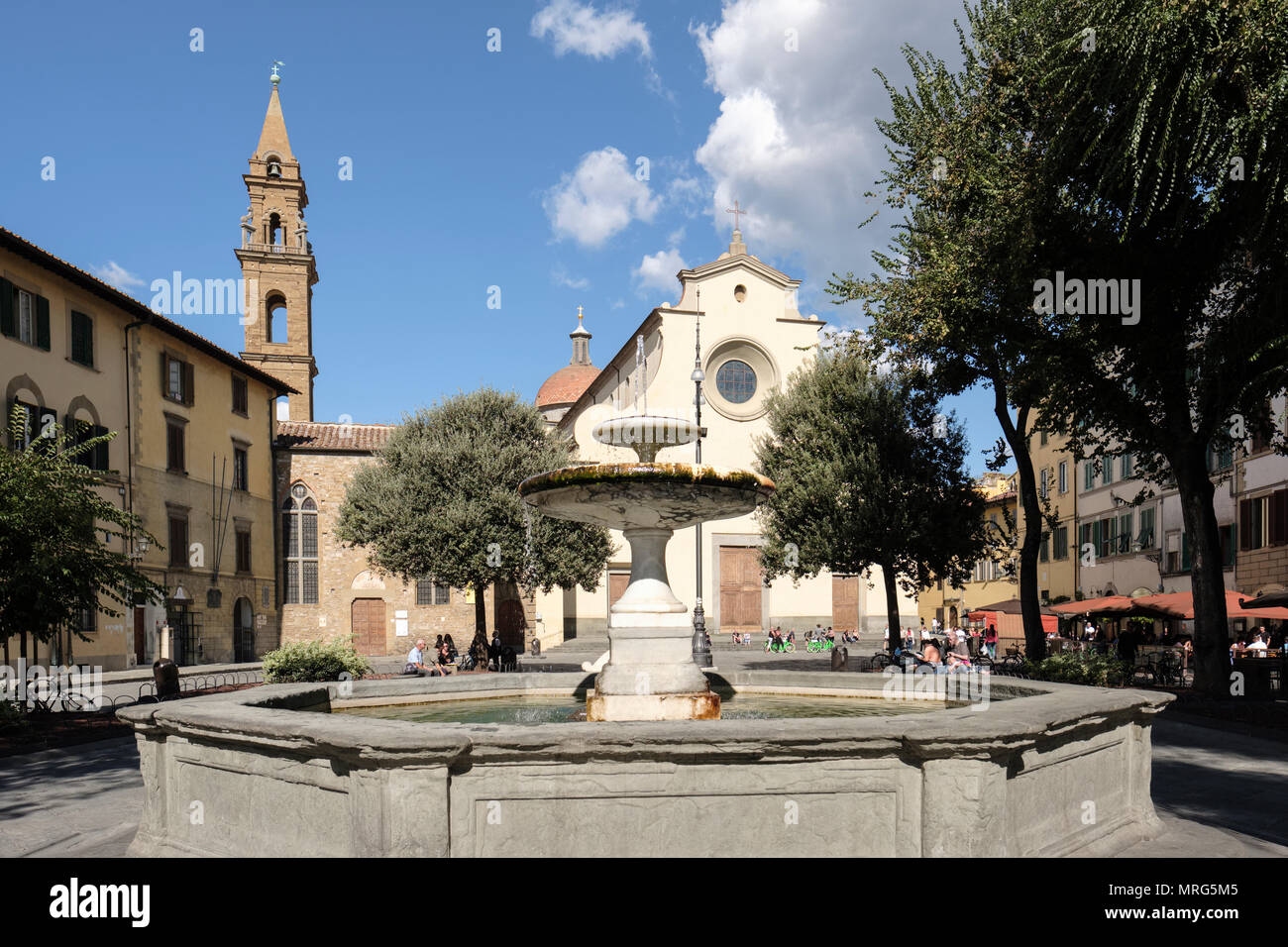 Basilica di Santo Spirito, with octagonal fountain, Oltrarno quarter, Piazza Santo Spirito, Florence, Tuscany, Italy, Europe, Stock Photo
