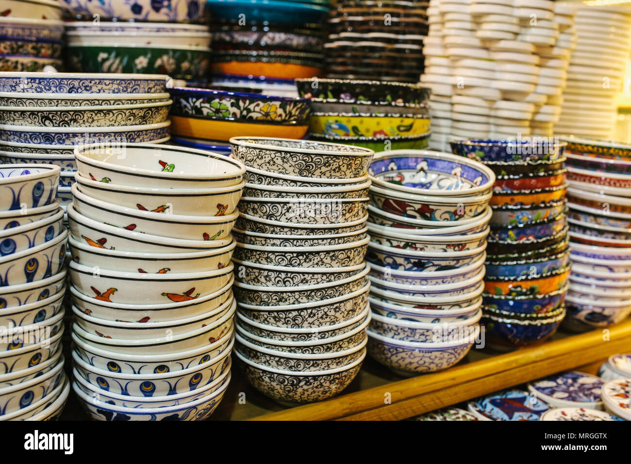 Traditional Turkish ceramics on the Grand Bazaar Stock Photo Alamy