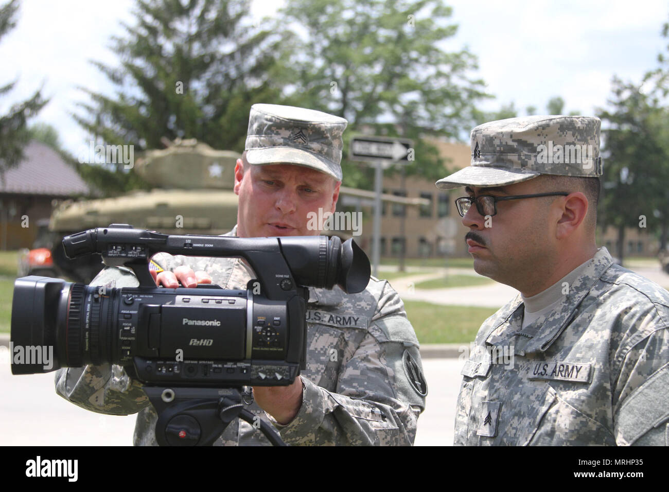 from-left-sgt-john-barrington-345th-pad-and-sgt-pedro-perez-222nd