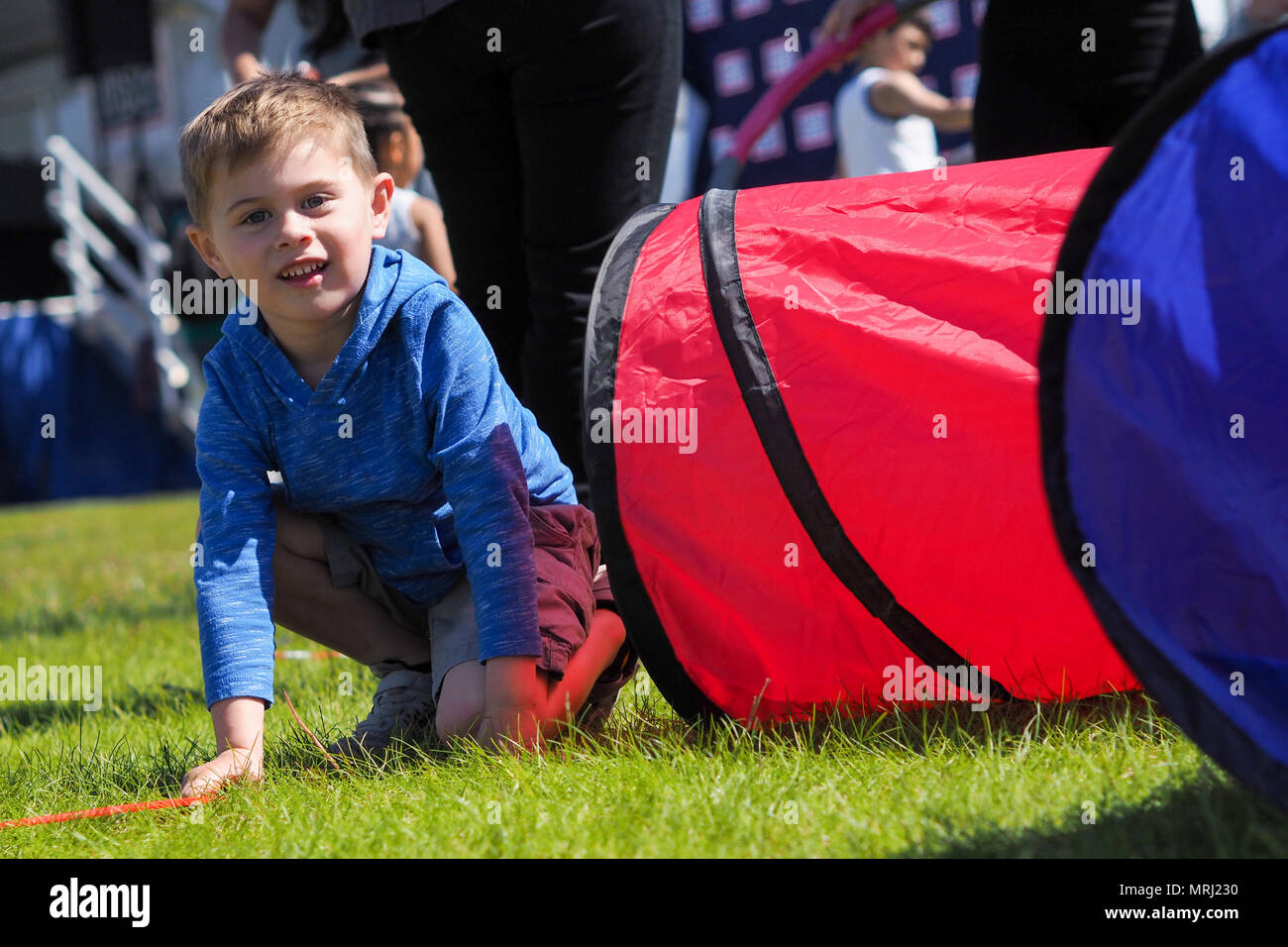 play tunnel for adults