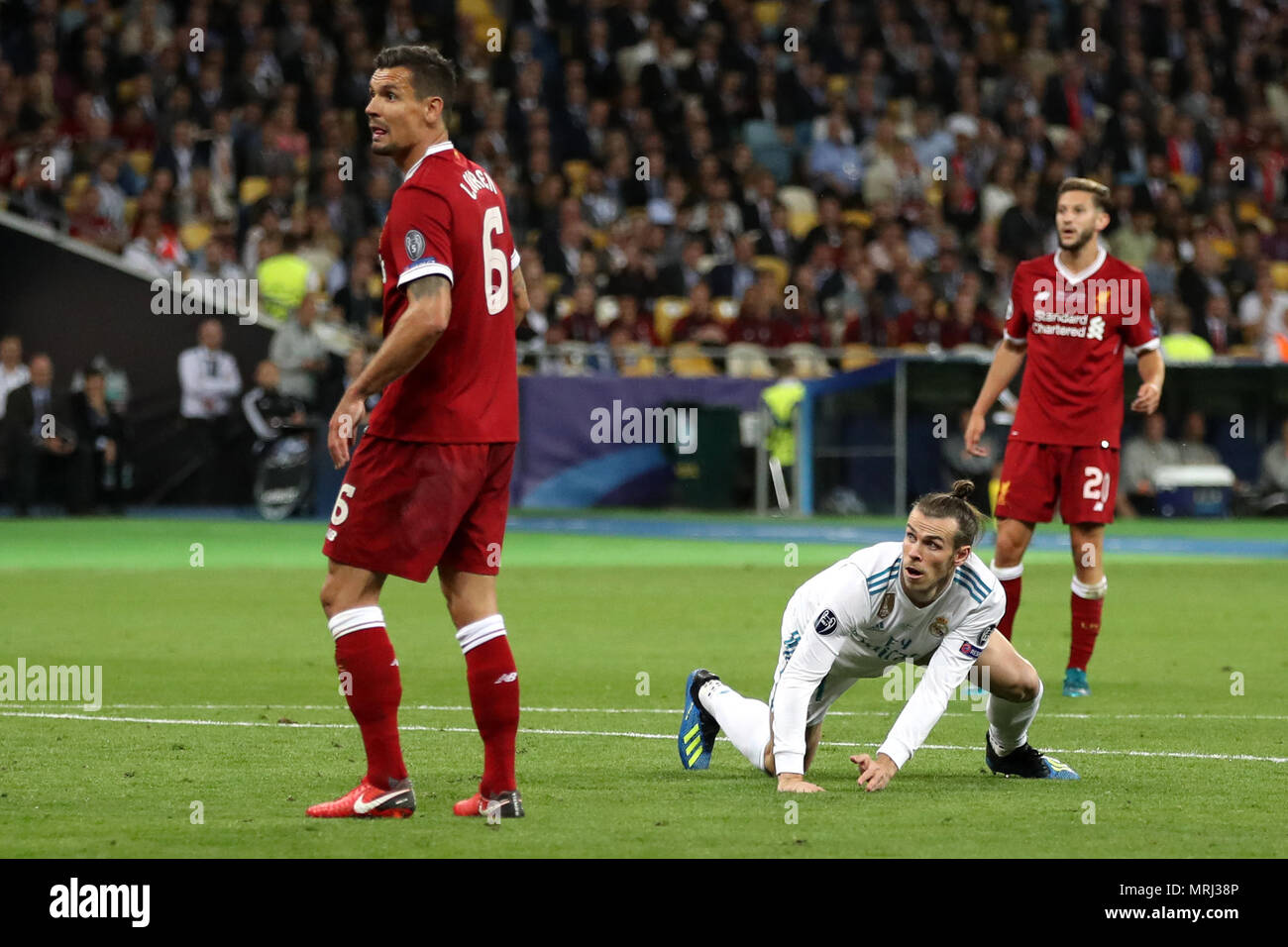 Head kick hires stock photography and images Alamy