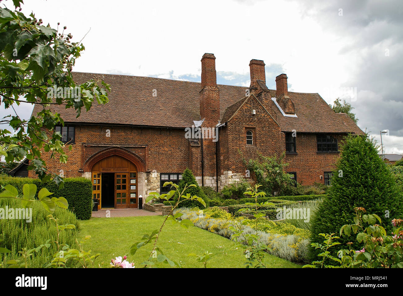 Dartford Manor Gatehouse. Registry office for weddings and ceremonies