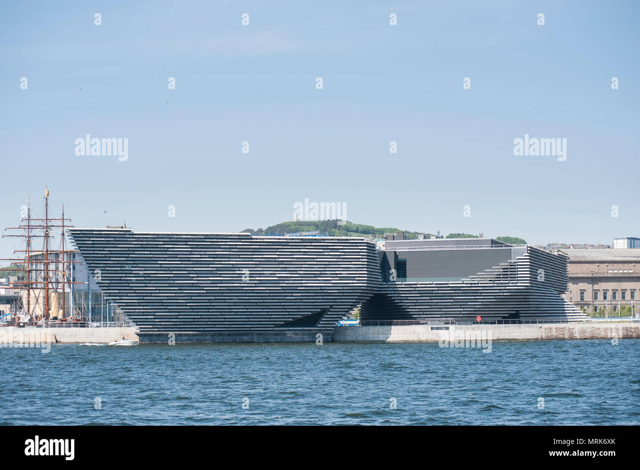 V&A Dundee from the river Tay Stock Photo