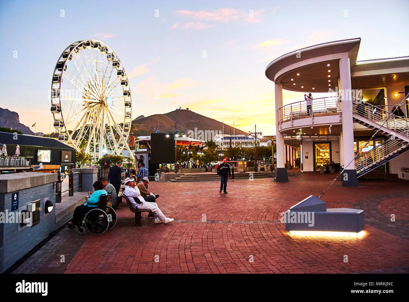 The Victoria & Alfred (V&A) Waterfront in Cape Town is situated on the Atlantic shore, Table Bay Harbour, the City of Cape Town and Table Mountain. Ad Stock Photo