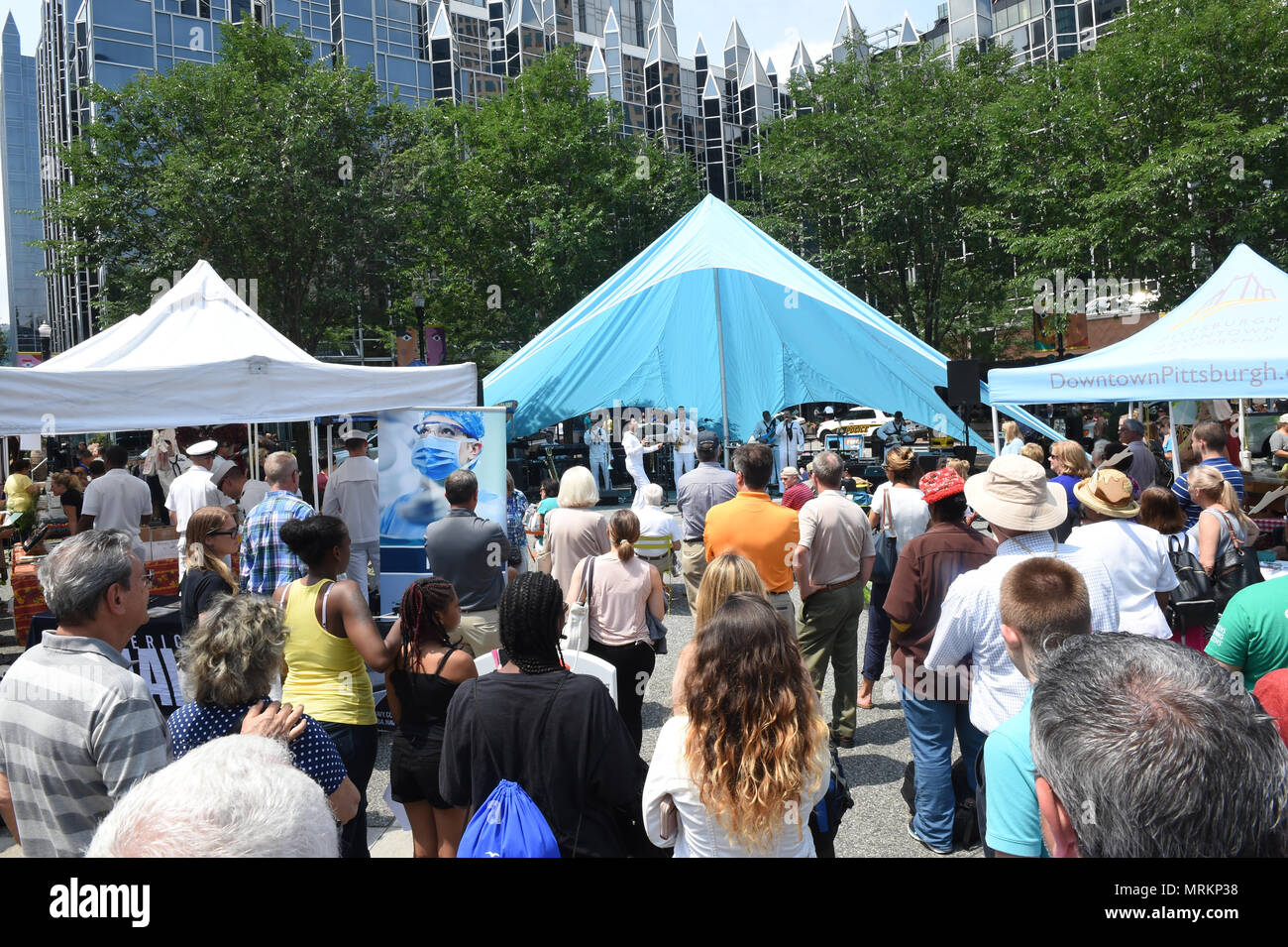 Market square pittsburgh hires stock photography and images Alamy