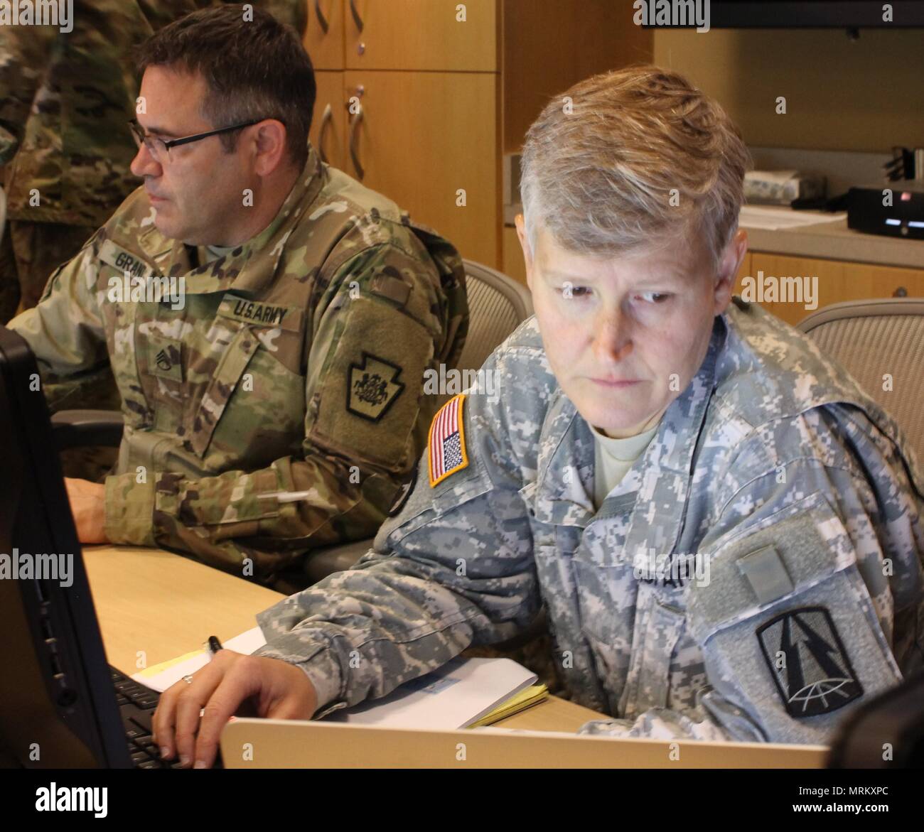 Jennifer gates hires stock photography and images Alamy