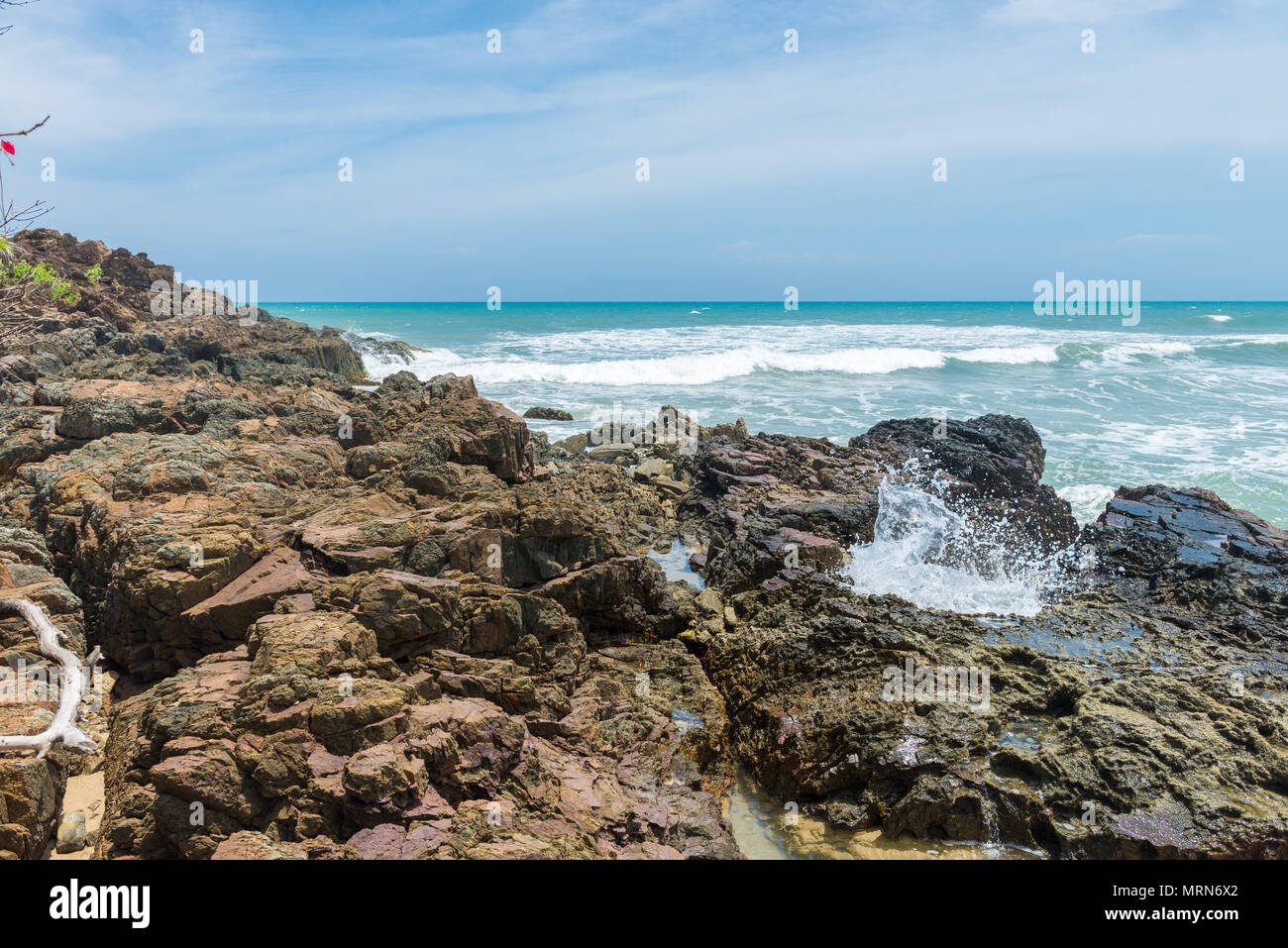 Atlantic ocean shoreline rocks sand hi-res stock photography and images ...