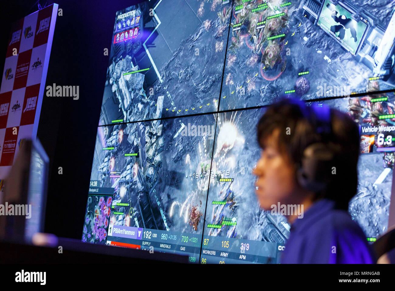 Tokyo, Japan. 27th May, 2018. eSports player Vaisravana competes against PSiArc in the StarCraft II video game during the eSports Asian Games Japan Qualifying at LFS Ikebukuro eSports Arena on May 27, 2018, Tokyo, Japan. The event organized by Japan eSports Union (JESU) had players to competing to represent Japan in the 18th Asian Games Jakarta-Palembang 2018, which will be held in Indonesia in August. Credit: Rodrigo Reyes Marin/AFLO/Alamy Live News Credit: Aflo Co. Ltd./Alamy Live News Stock Photo