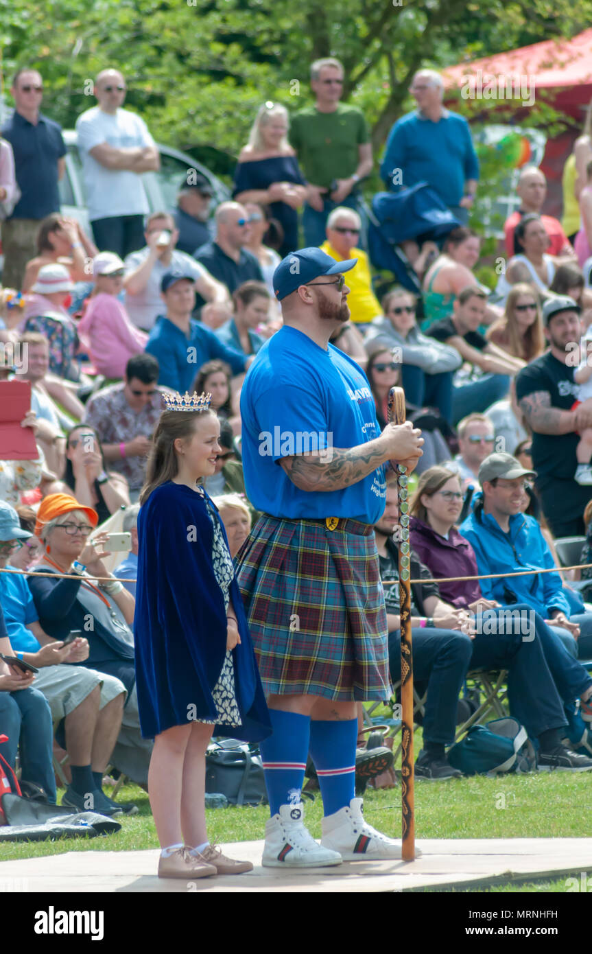 Glasgow, Scotland, UK. 27th May, 2018. Game of Thrones star Hafthor Julius  Bjornsson, who plays Gregor 'The Mountain' Clegane, takes on the role of  Chieftain at The Carmunnock International Highland Games. The