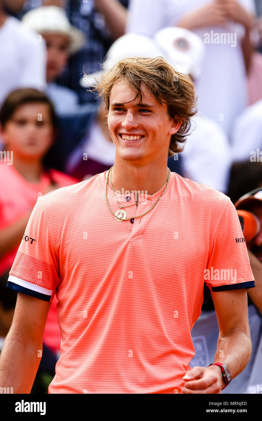 Paris, France. 27th May, 2018. Alexander Zverev of Germany during his 1st round win against Ricardas Berankis at Day 1 at the 2018 French Open at Roland Garros. Credit: Frank Molter/Alamy Live News Stock Photo