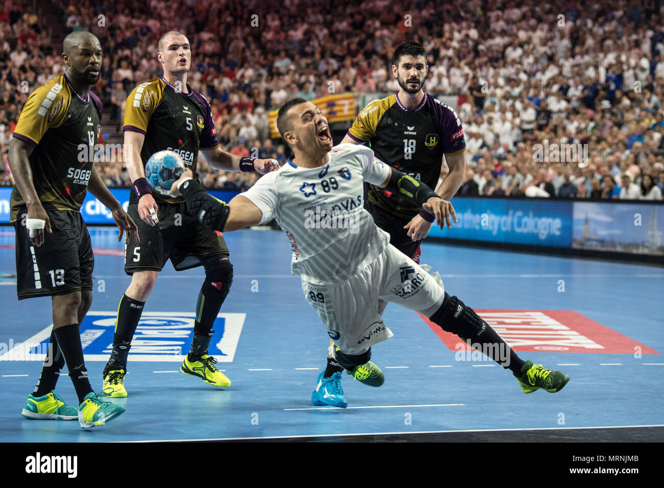 27 May 2018, Germany, Cologne: Handball Champions League final, HBC Nantes  vs Montpellier HB at the Lanxess Arena: Mohamed Mamdouh of Montpellier  throws for goal. Photo: Federico Gambarini/dpa Stock Photo - Alamy