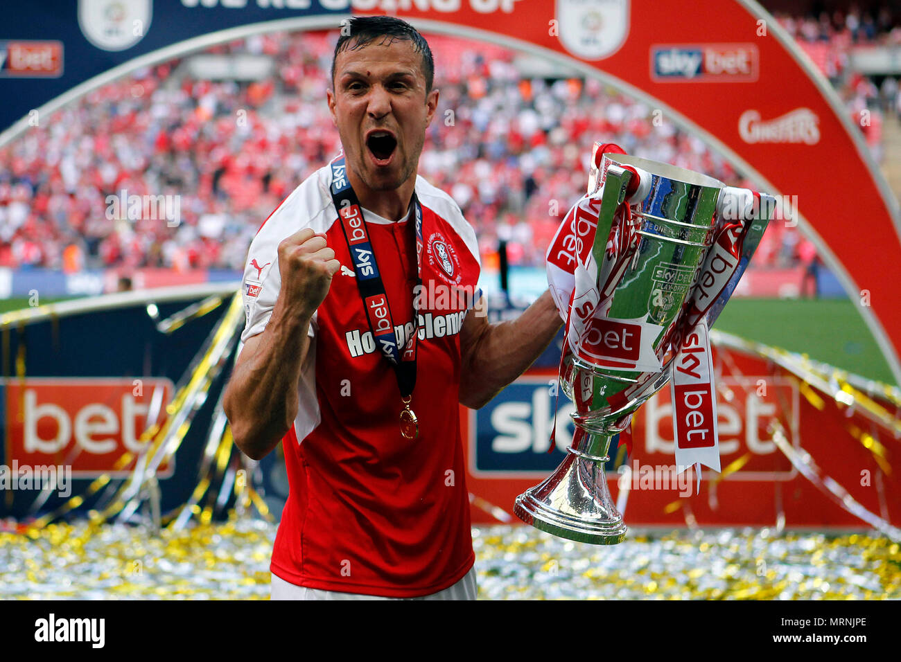 Rotherham united football club hires stock photography and images Alamy