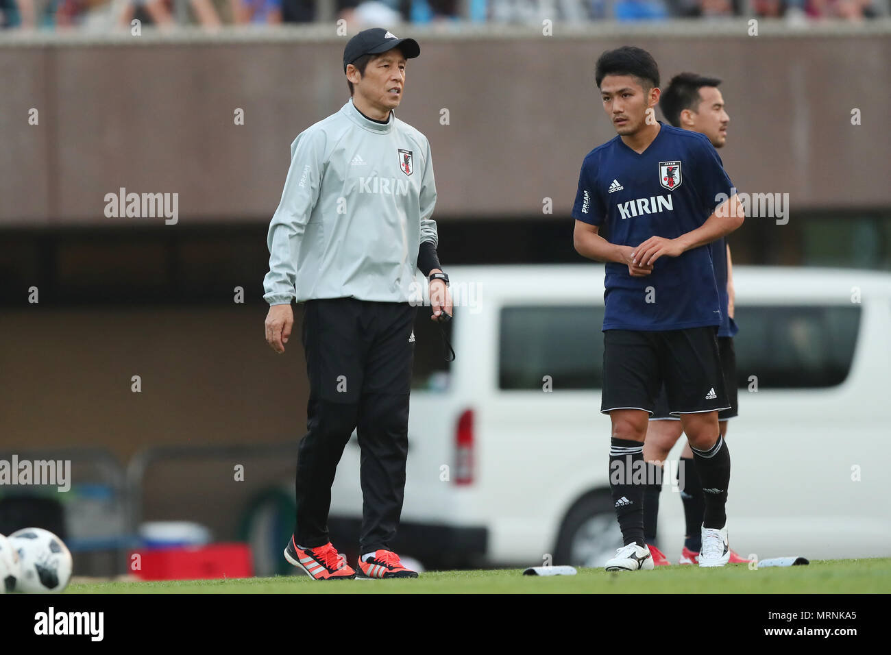 Chiba, Japan. 27th May, 2018. (L to R) Akira Nishino, Ryota Oshima (JPN) Football/Soccer : Japan national team training camp in Chiba, Japan . Credit: YUTAKA/AFLO SPORT/Alamy Live News Stock Photo