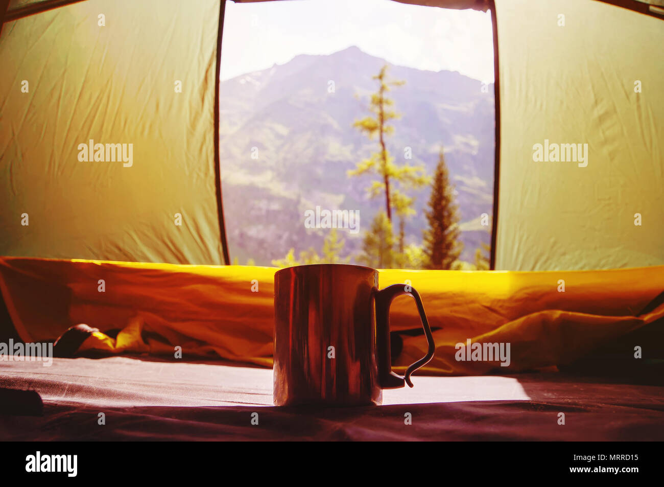 Altitude tent inside hi-res stock photography and images - Alamy