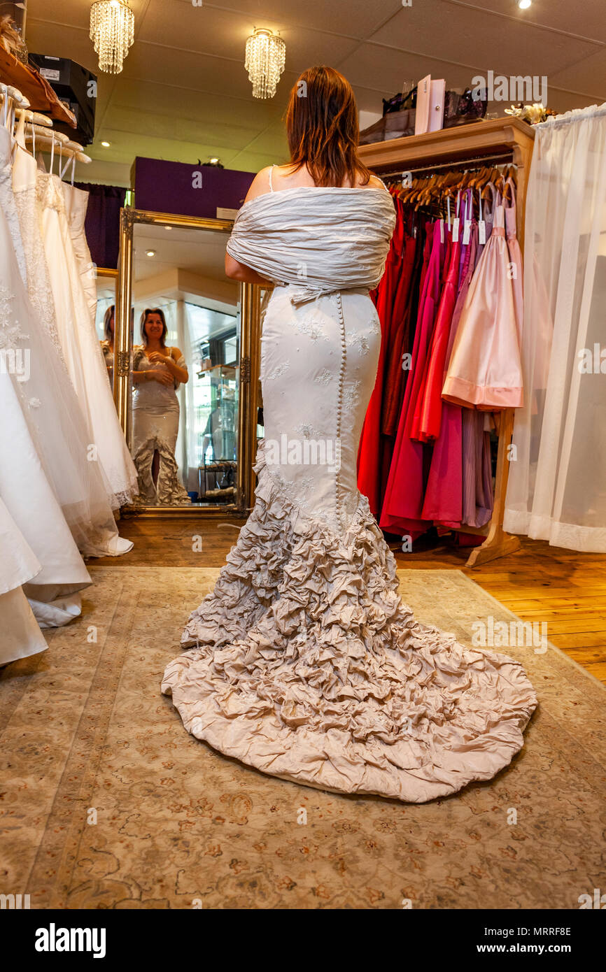 Bridal fitting hi res stock photography and images Page 15 Alamy