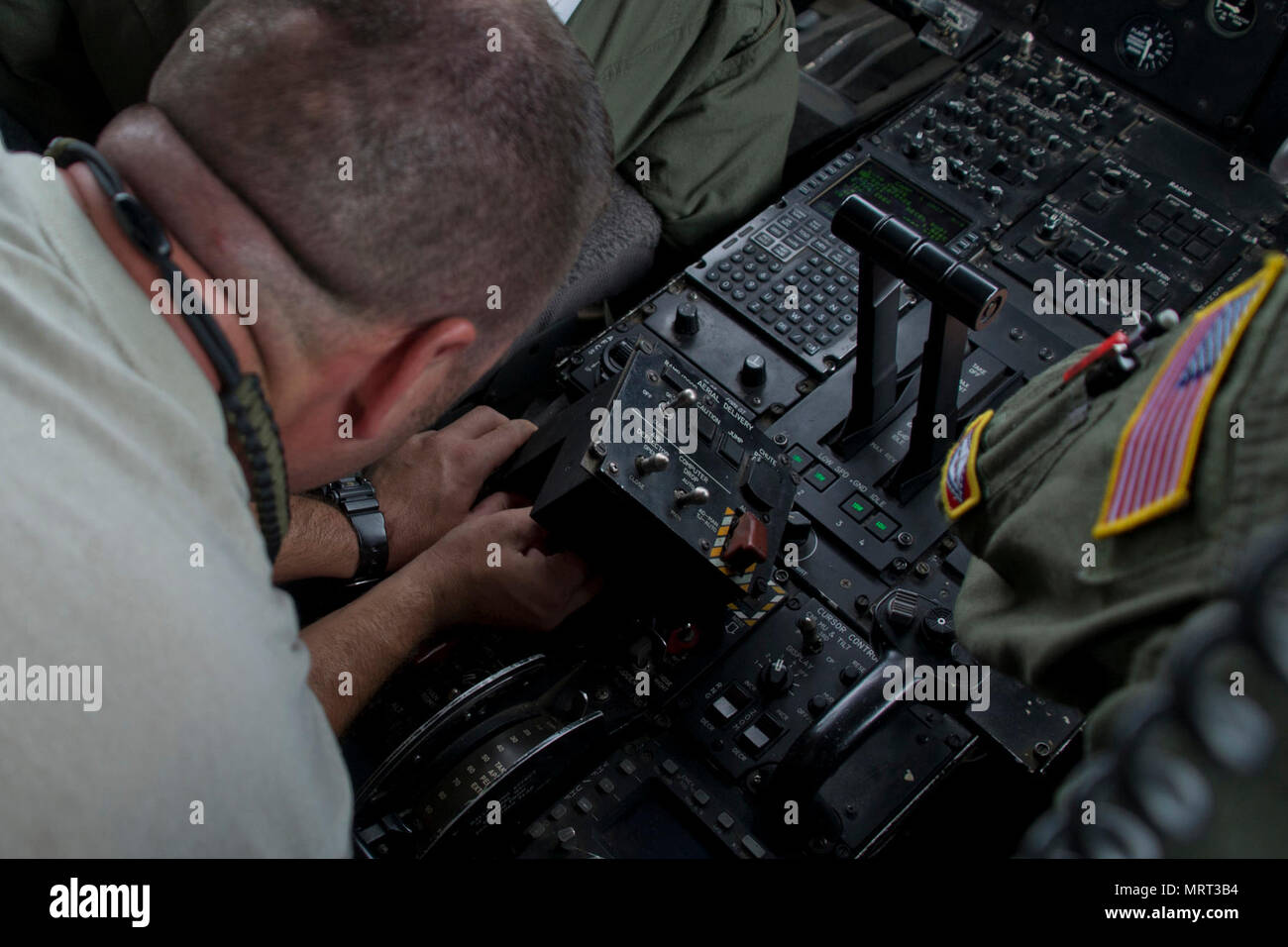 u-s-air-force-staff-sgt-justin-hall-an-aircraft-electrical-and