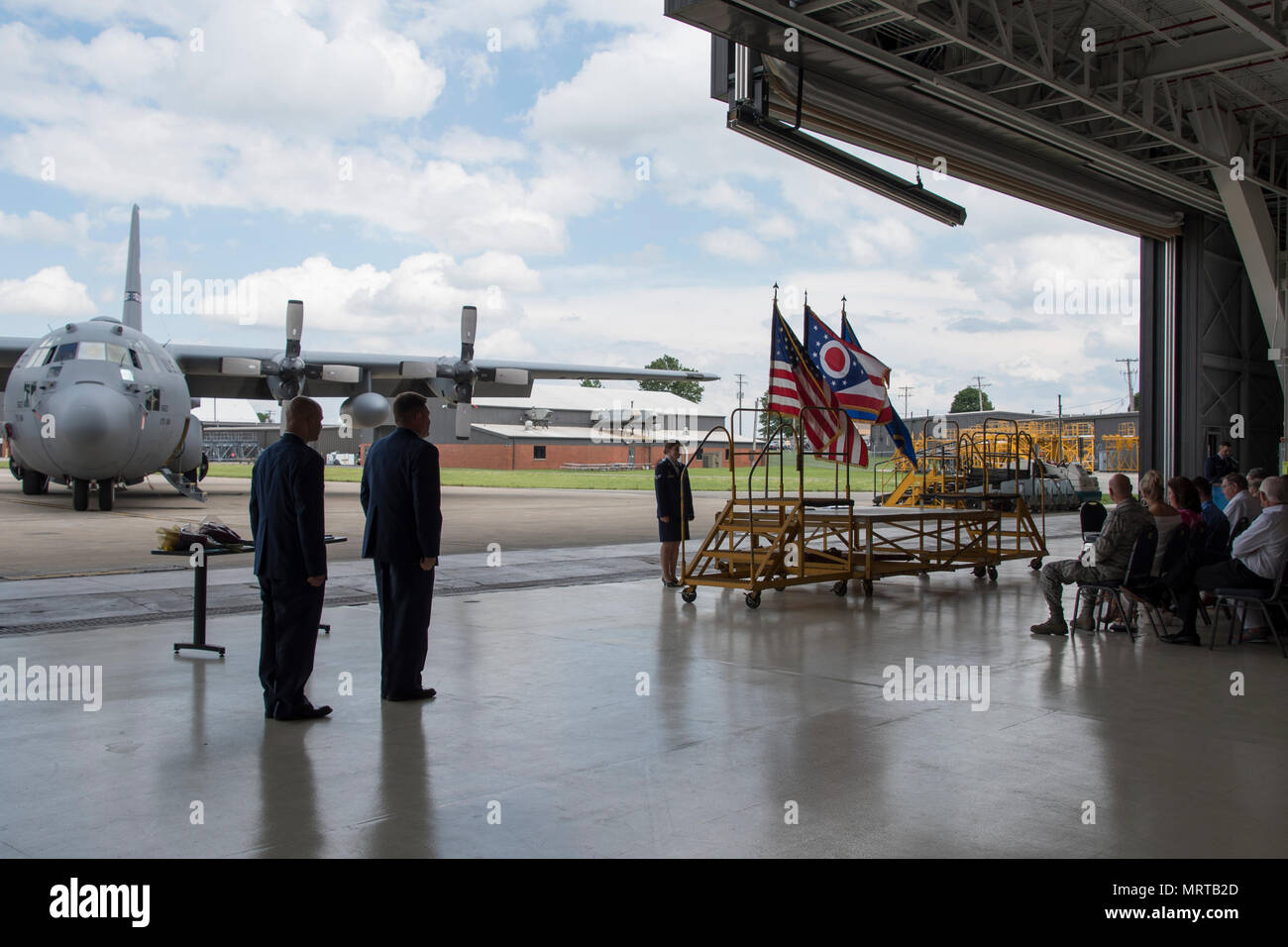 179 airlift wing hi-res stock photography and images - Alamy