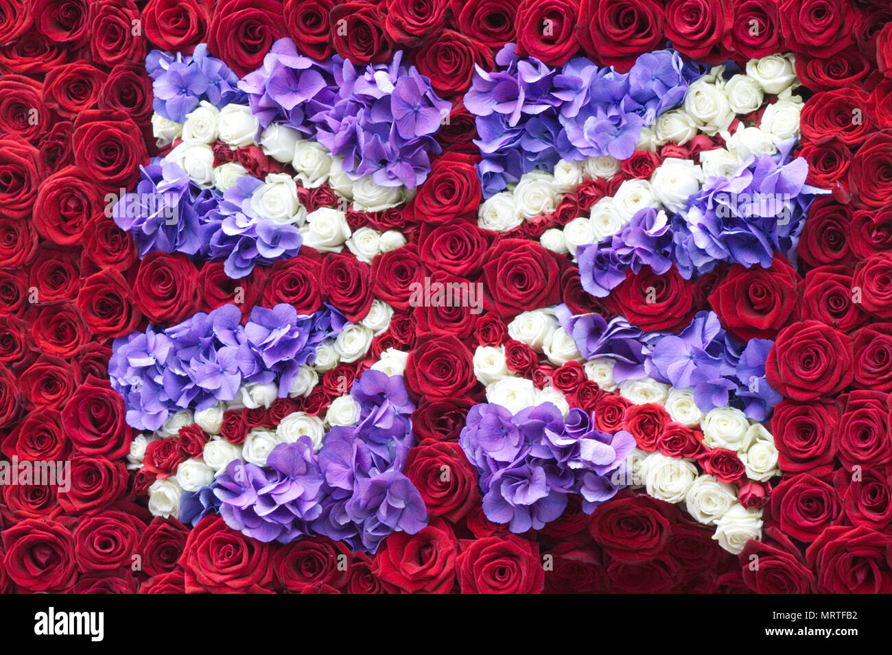 Summer Of Love Flower Display In Chelsea Stock Photo Alamy