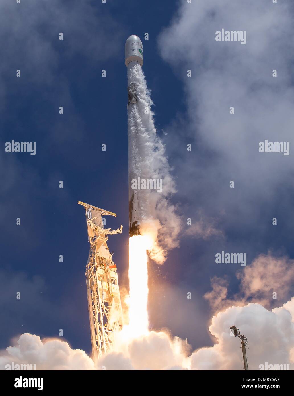 The SpaceX Falcon 9 rocket carrying the NASA German Research Centre for Geosciences GRACE Follow-On spacecraft launches from Space Launch Complex 4E at Vandenberg Air Force Base May 22, 2018 in Vandenberg, California. The GRACE-FO mission is sharing its ride to orbit with five Iridium NEXT communications satellites as part of a commercial ride share agreement. Stock Photo