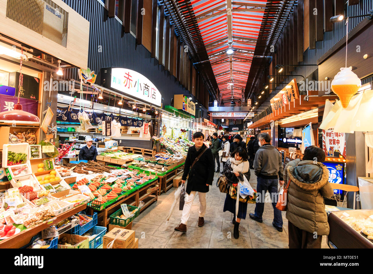 Indoor Omicho Ichiba, Omicho Market, est mid 18th century, fresh food