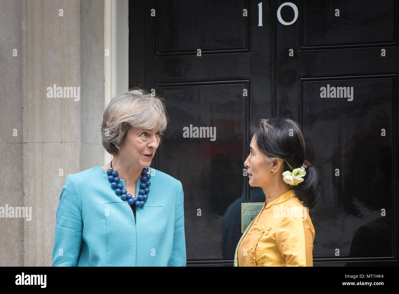 Theresa may meeting hi-res stock photography and images - Alamy