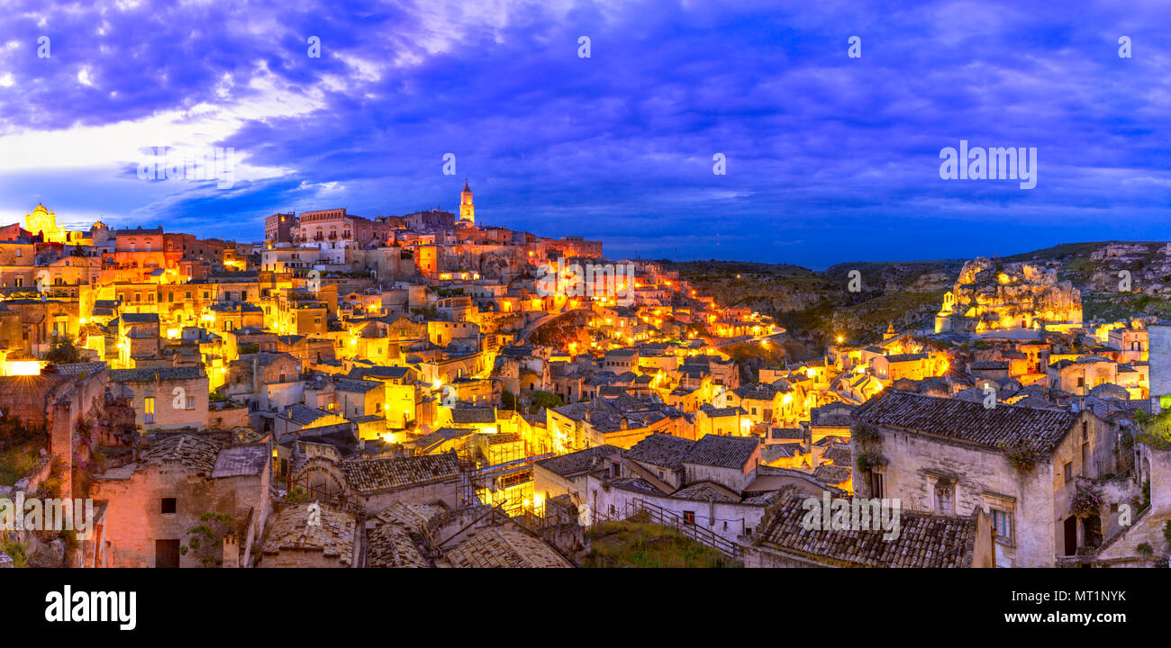 Matera, Basilicata, Italy: Overview of the old town - Sassi di Matera Stock Photo